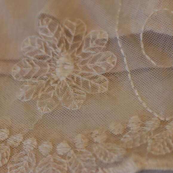 Adiva Lightweight Gauze Sheer Embroidered Sleeveless Blouse  XL Casual Summer - Picture 15 of 16